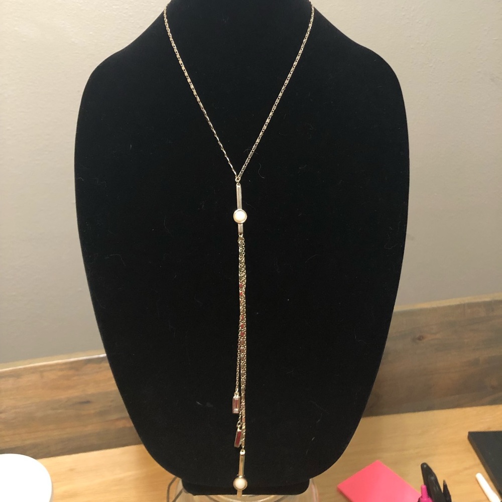 WHBM necklace 💛